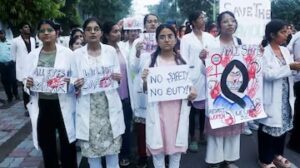 Kolkata Doctor : आज की द्रौपदियों को अब शस्त्र उठाने की जरूरत