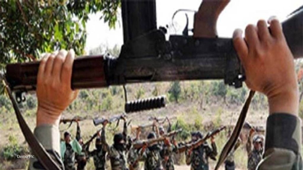 CG News: MMC जोन के 11 नक्सलियों का आत्मसमर्पण, सुकमा का मोस्ट वांटेड कबीर भी शामिल