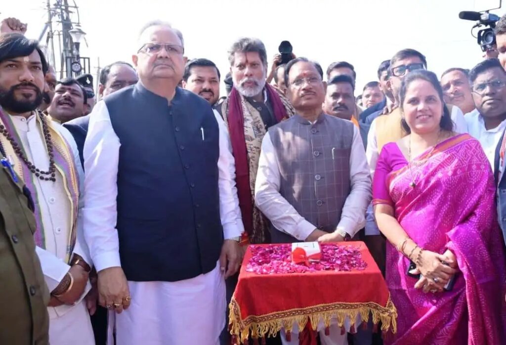 CG News: अटलजी की 101वीं जयंती पर ऐतिहासिक पहल, CM साय ने किया 115 शहरों में अटल परिसरों का लोकार्पण