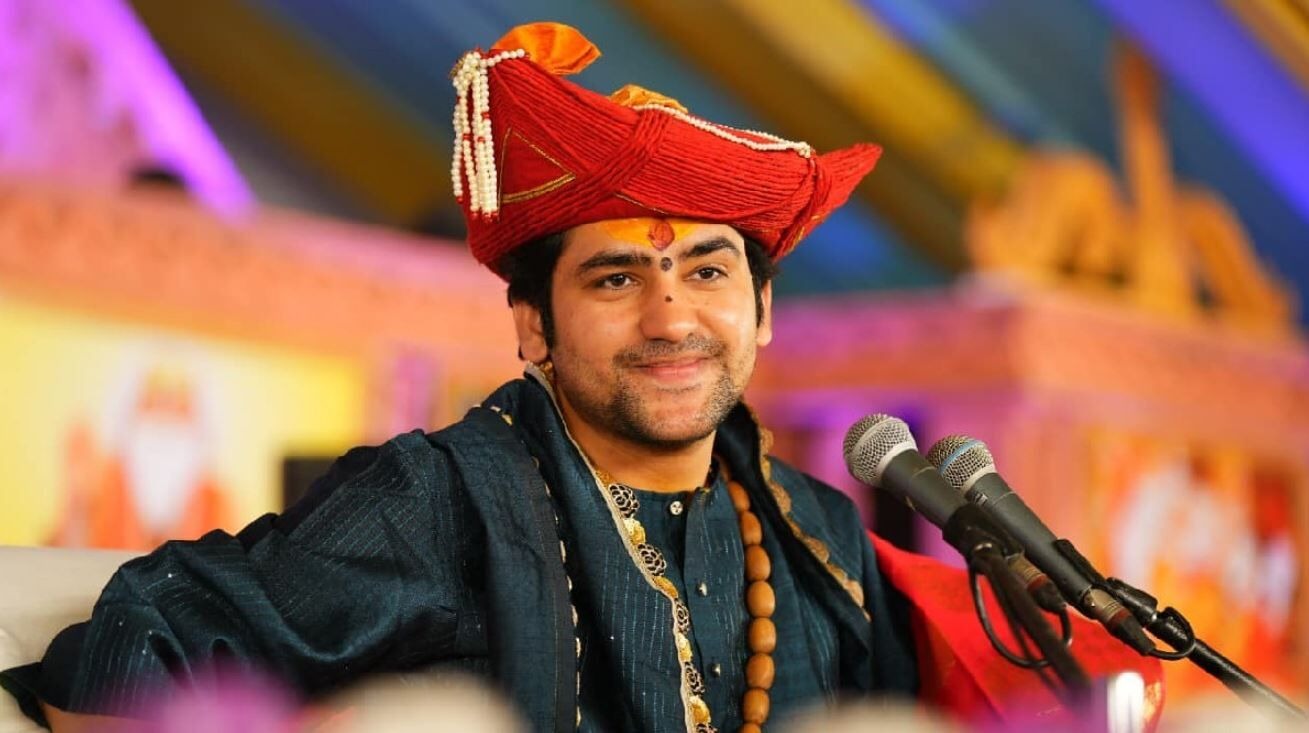 CG News: पं. धीरेंद्र शास्त्री को BJP एजेंट कहने पर सियासी घमासान, CM साय बोले – सनातन धर्म का अपमान