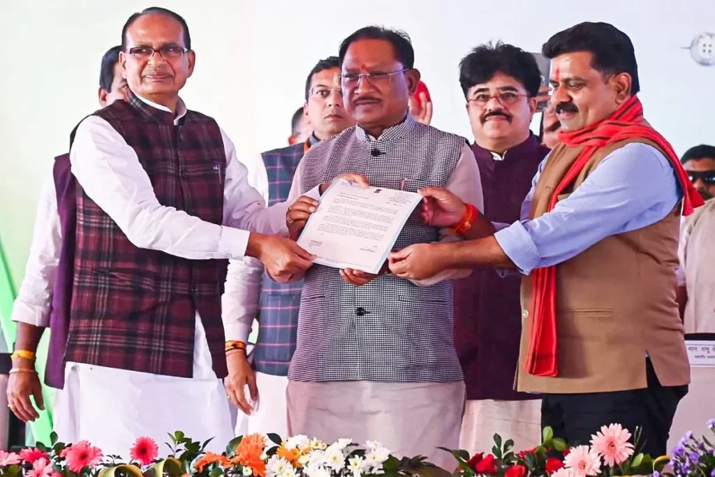 CG News: छत्तीसगढ़ के सपनों को मिलेगी नई गति,शासन-हुडको एमओयू से नई शुरुआत
