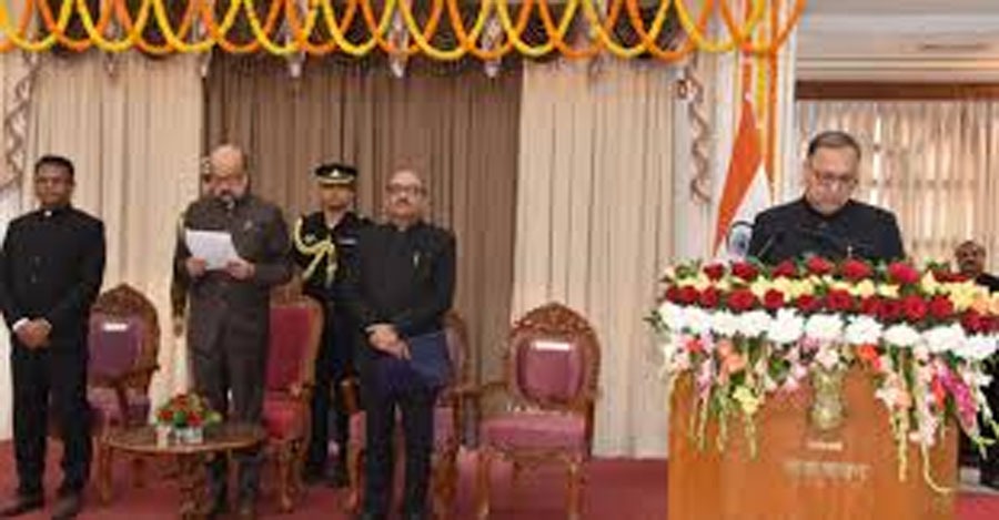 CG News: राज्यपाल रमेन डेका ने नवनियुक्त मुख्य एवं राज्य सूचना आयुक्तों को दिलाई शपथ, लोकभवन में आयोजित हुआ शपथ ग्रहण समारोह