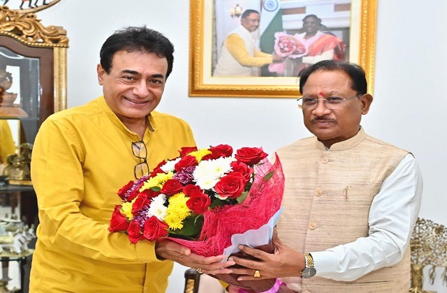 CG News: मुख्यमंत्री विष्णुदेव साय से सुप्रसिद्ध अभिनेता नीतिश भारद्वाज की सौजन्य भेंट, छत्तीसगढ़ की कला और संस्कृति पर हुई चर्चा