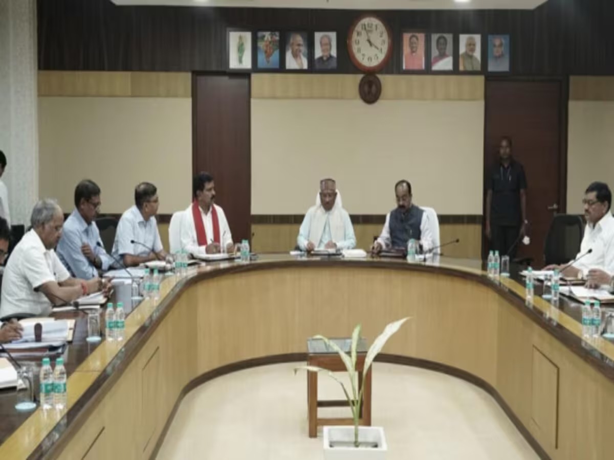 CG News: छत्तीसगढ़ मंत्रिमंडल ने लिए बड़े निर्णय, नशा नियंत्रण और डिजिटल इंडिया के लिए नई पहल