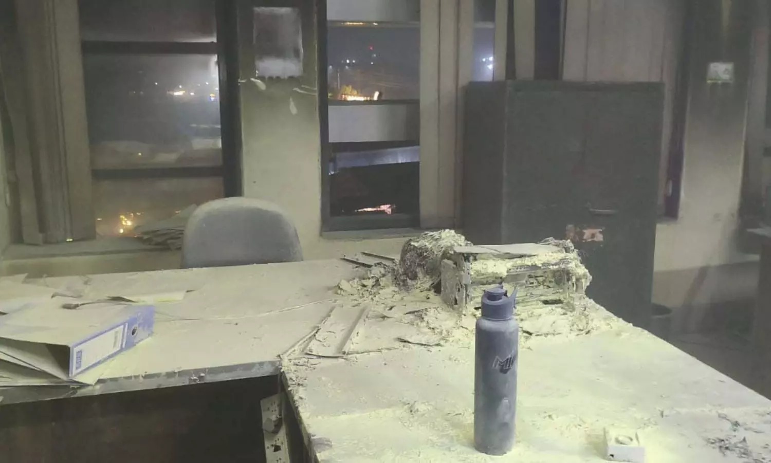 CG News: लाभाण्डी स्थित आबकारी भवन में शॉर्ट सर्किट से लगी आग, बड़ा हादसा टला