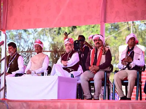 CG News: बस्तर पण्डुम के भव्य समापन समारोह में शामिल हुए केंद्रीय गृह मंत्री अमित शाह