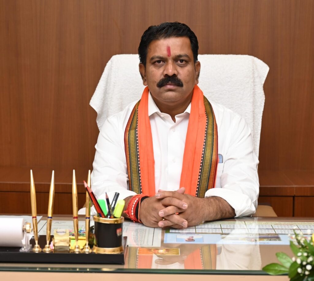 CG News: उपमुख्यमंत्री विजय शर्मा के प्रयास से भोरमदेव शक्कर कारखाने ने किसानों को समय पर बड़ी राहत दी