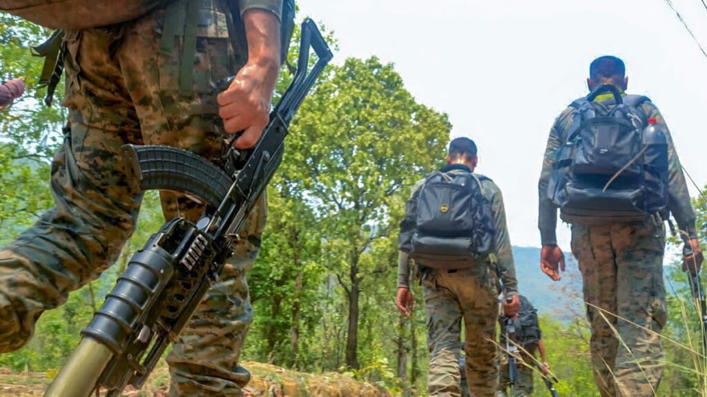 CG News: माओवाद को बड़ा झटका: तेलंगाना में माओवाद के वरिष्ठ कमांडर देवजी का आत्मसमर्पण