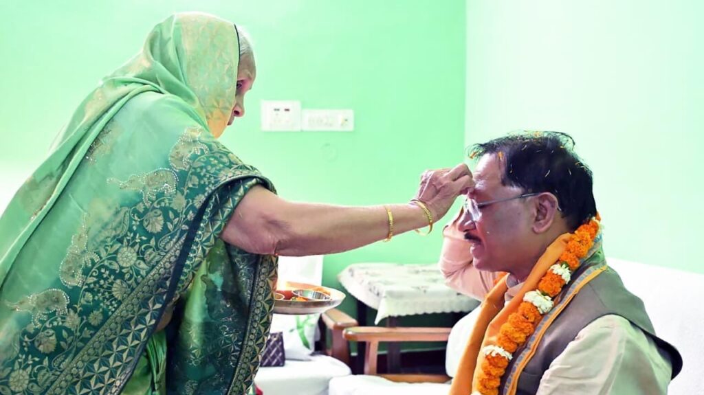 CG News: मुख्यमंत्री विष्णुदेव साय का जन्मदिवस बगिया में उत्साह और जनस्नेह के साथ मनाया गया