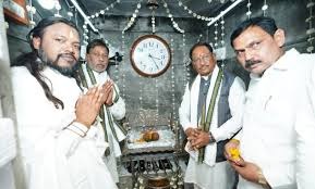 CG News: गुरु घासीदास जी जन्मस्थली में सीएम साय ने की प्रदेशवासियों की सुख-समृद्धि की कामना