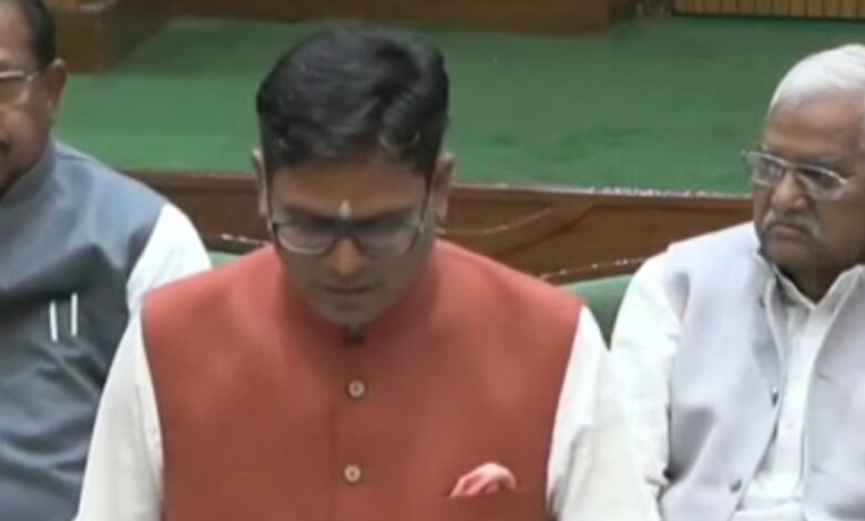 CG News: छत्तीसगढ़ बजट 2026-27: वित्त मंत्री ओपी चौधरी ने पेश किया 1.72 लाख करोड़ का SANKALP बजट