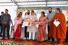 CG News: बिलासपुर में श्रमिक सम्मेलन, 1200 श्रमिकों के खातों में 1.36 करोड़ की सहायता राशि ट्रांसफर