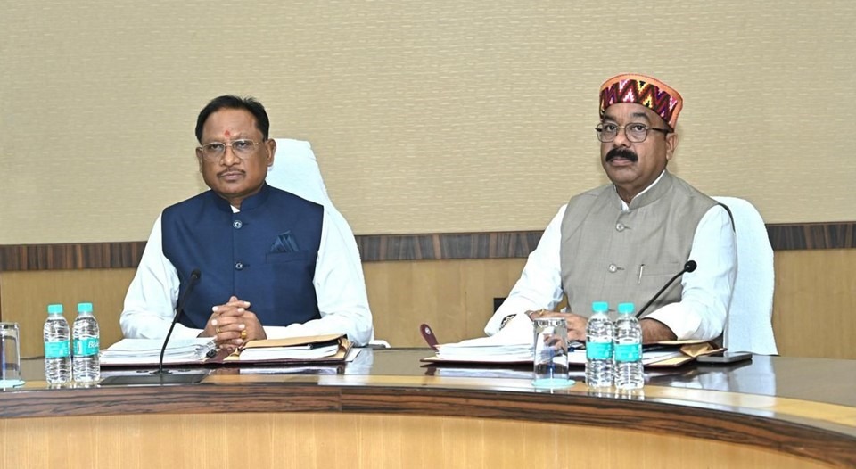 CG News: पश्चिम एशिया में छत्तीसगढ़ नागरिकों के लिए नोडल अधिकारी नियुक्त, मिडिल ईस्ट में तनाव के बीच सरकार का महत्वपूर्ण कदम