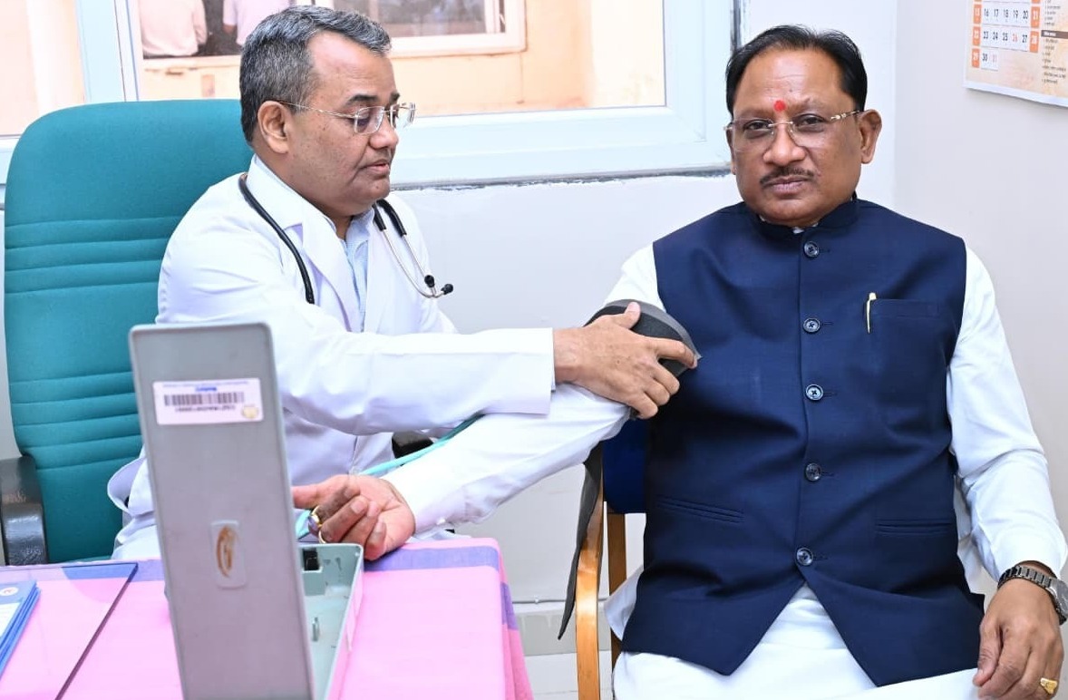 CG News: विधानसभा परिसर में तीन दिवसीय स्वास्थ्य शिविर का शुभारंभ, मुख्यमंत्री साय ने दिया जागरूकता का संदेश