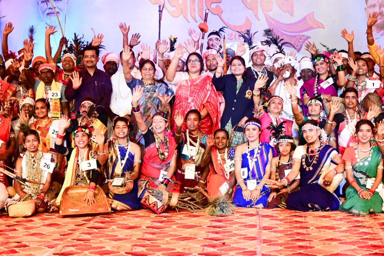 CG News: रायपुर में आदि परब का भव्य आगाज़, जनजातीय संस्कृति की रंगारंग झलक