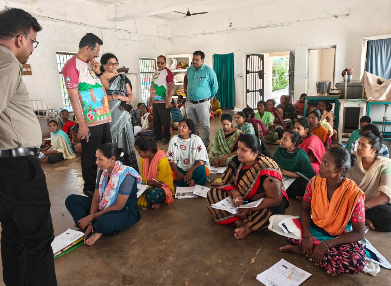 CG News: सीएम साय के सुशासन में हाथों में हथियार नहीं, अब कलम की ताकत