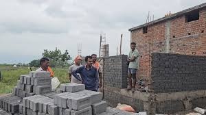 CG News: बेमेतरा में अधूरे आवासों पर सख्ती लापरवाह हितग्राहियों से होगी राशि वसूली