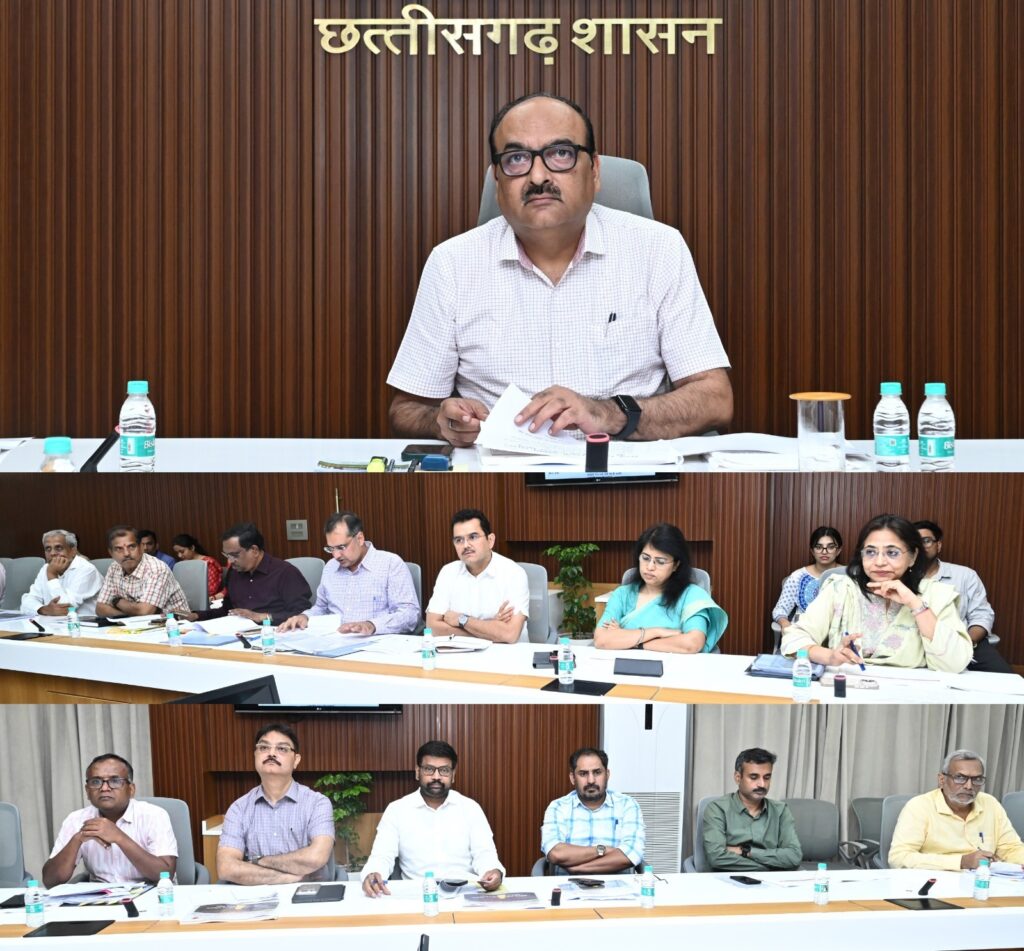 CG News: छत्तीसगढ़ में ग्रामीण सड़क नेटवर्क होगा और मजबूत, मुख्य सचिव ने दिए सख्त निर्देश
