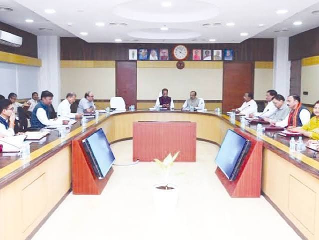 CG News: छत्तीसगढ़ सरकार का बड़ा फैसला, नवा रायपुर में अटकी परियोजनाओं को मिलेगी नई रफ्तार