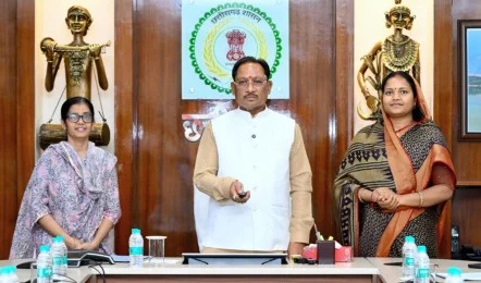 CG News: छत्तीसगढ़ की महिलाओं को बड़ा तोहफा, महतारी वंदन योजना की 29वीं किस्त से 66 लाख महिलाओं को लाभ
