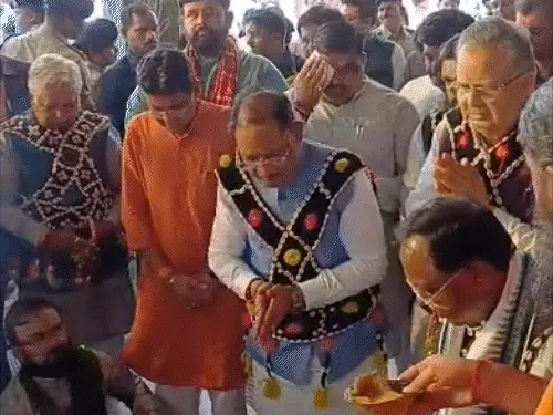 CG News : हरेली तिहार पर CM हाउस में दिखी छत्तीसगढ़ की लोक संस्कृति, CM साय ने की हल-नांगर की पूजा